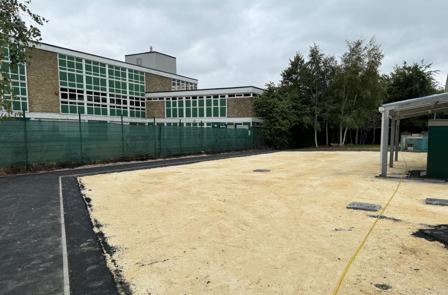 artifical_grass_school_before artifical_grass_school_before